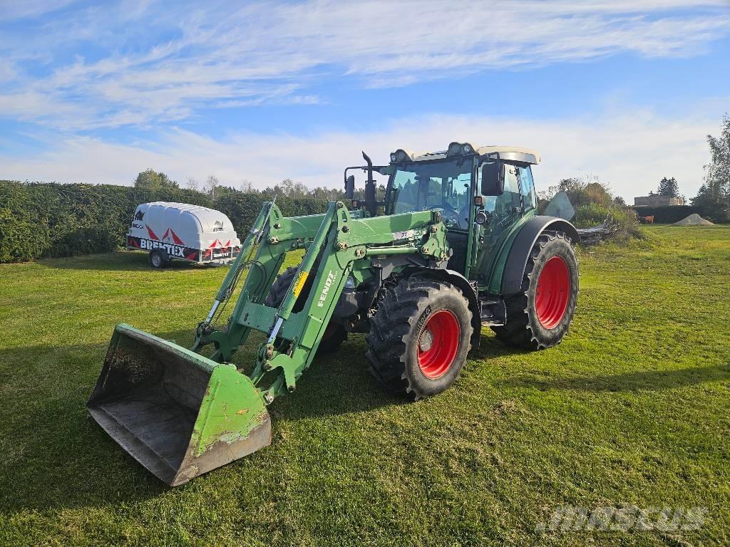 Fendt 211 Vario Трактори