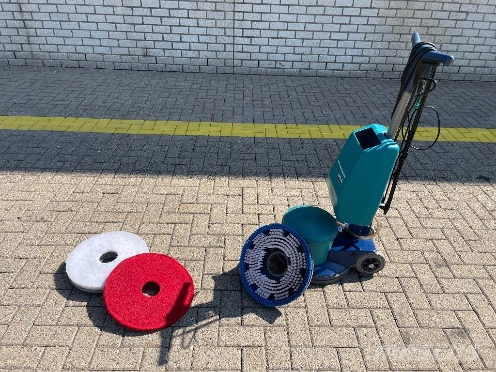 Wetrok Monodisc LS Підмітальні машини