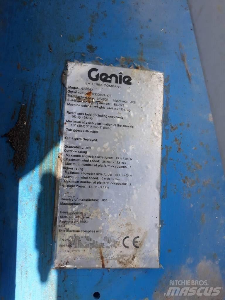 Genie 2032 Підйомники-ножиці