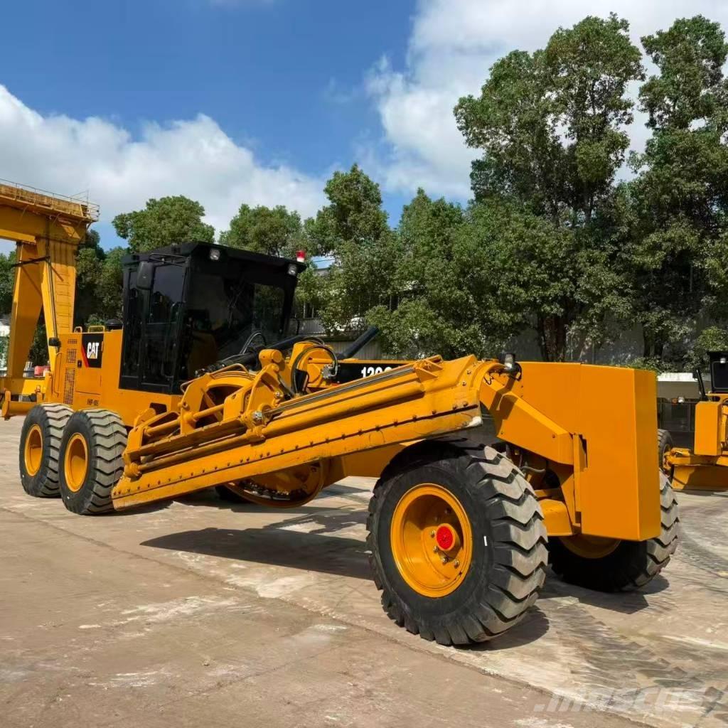 CAT 120G Грейдери
