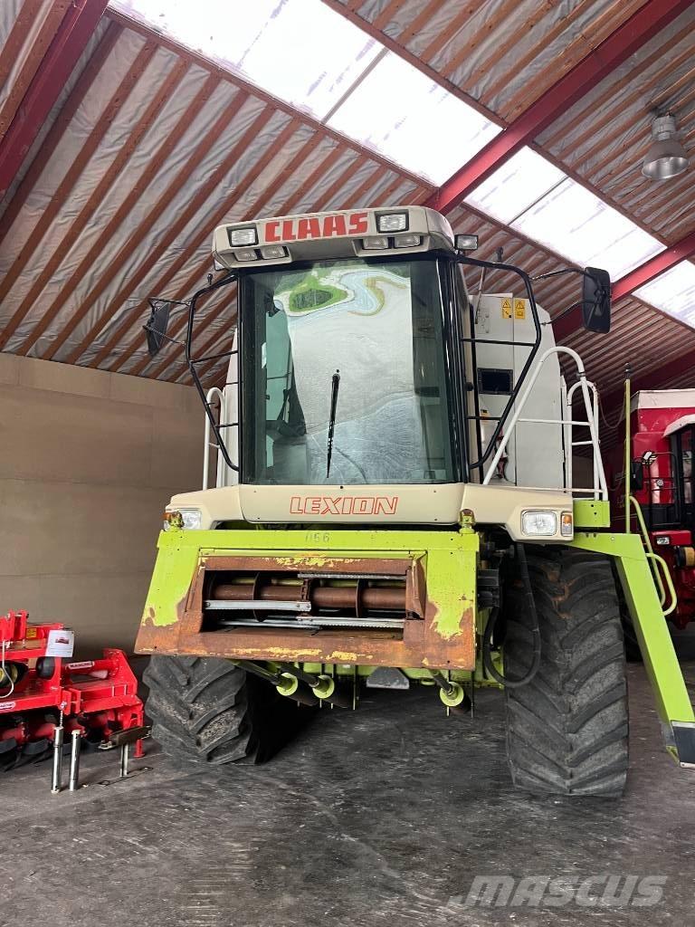 CLAAS LEXION 420 Зернозбиральні комбайни