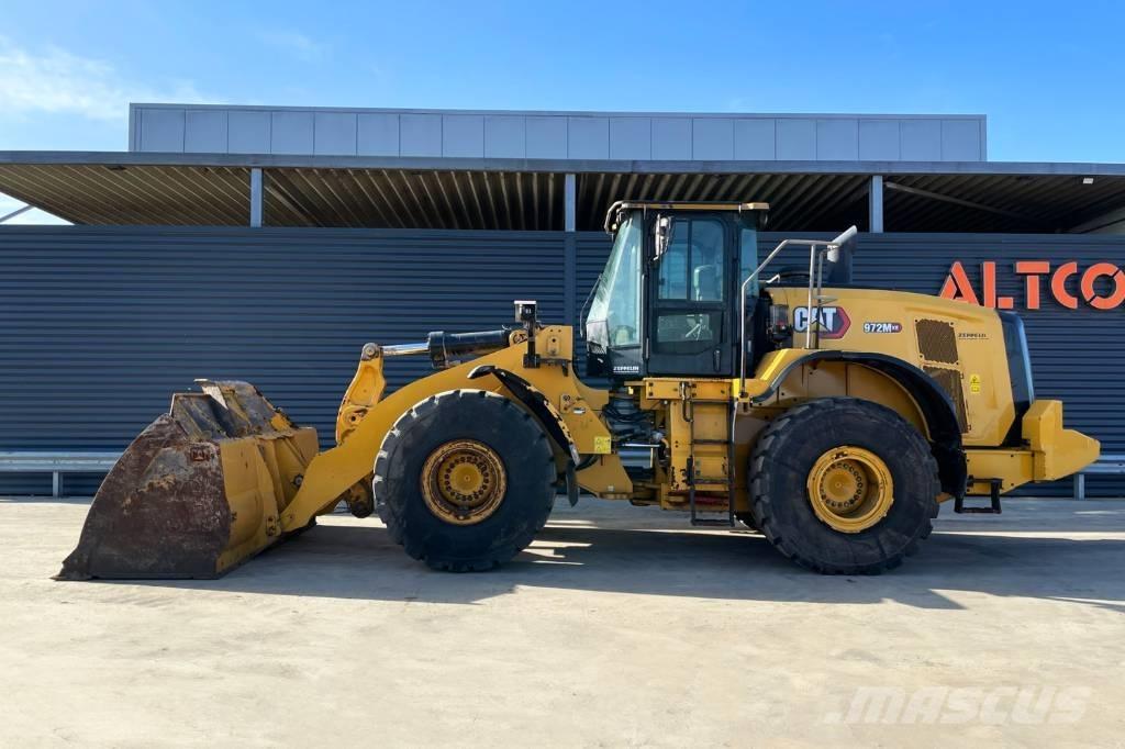 CAT 972M Фронтальні навантажувачі