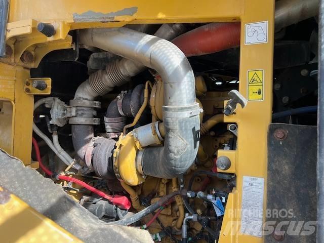 CAT 950 Фронтальні навантажувачі