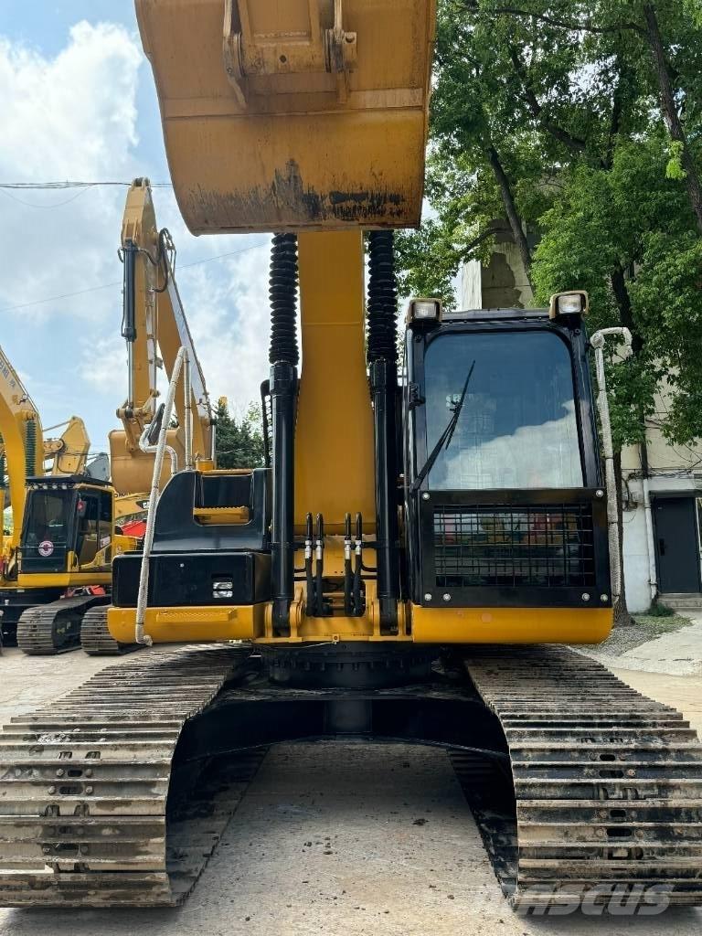 CAT 320 D Середні екскаватори 7т. - 12т.