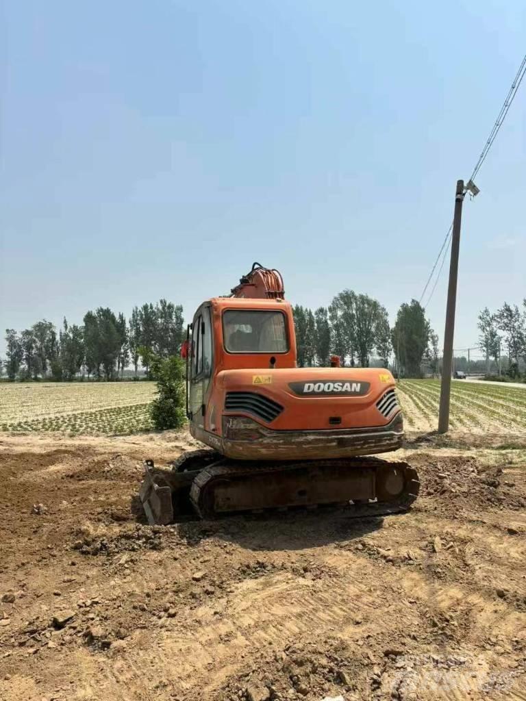 Doosan DX 75-9 Гусеничні екскаватори