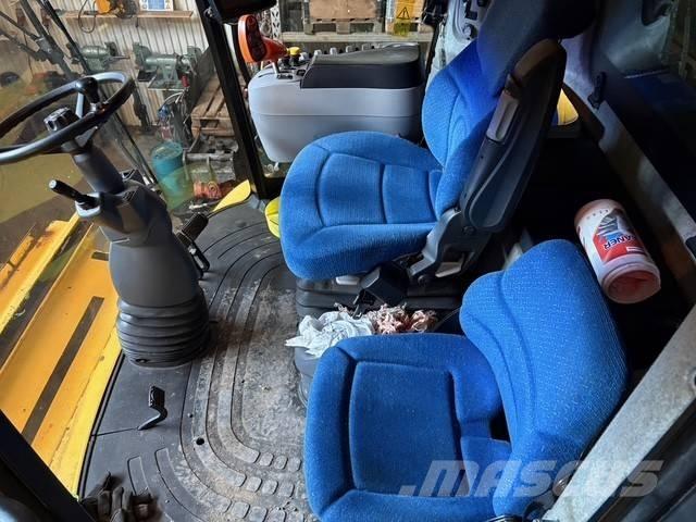 New Holland CX 8080 Зернозбиральні комбайни