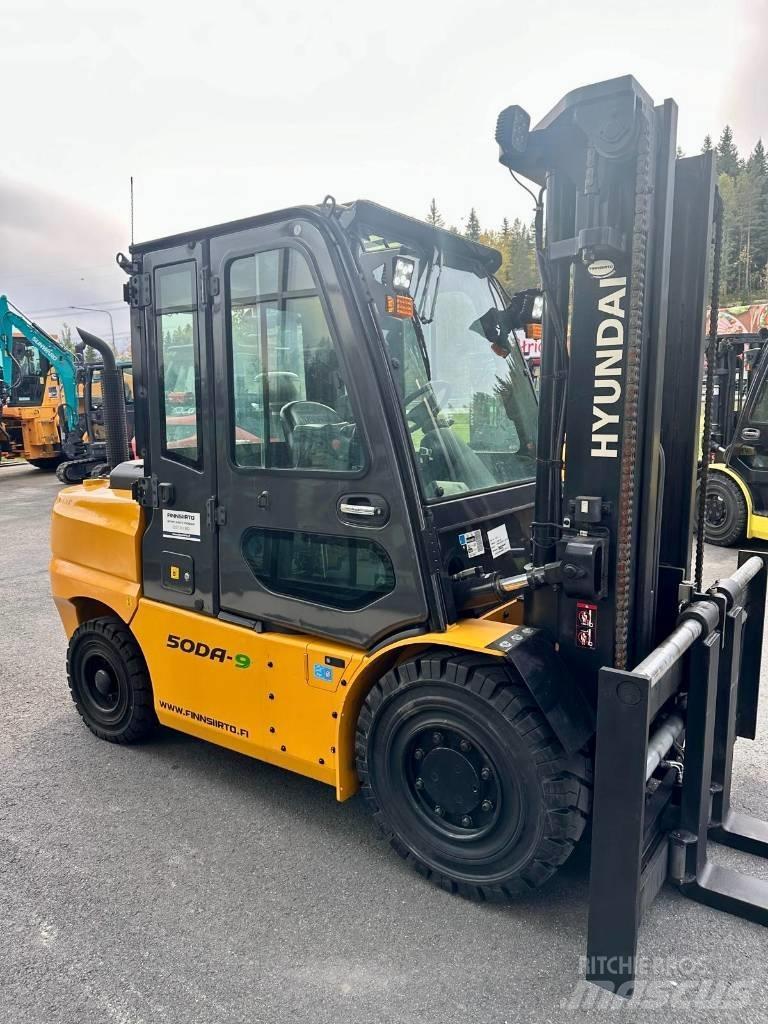 Hyundai 50DA-9 Дизельні навантажувачі