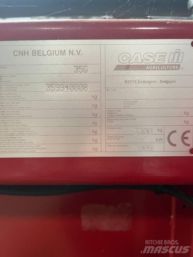 Case IH 8010 Зернозбиральні комбайни