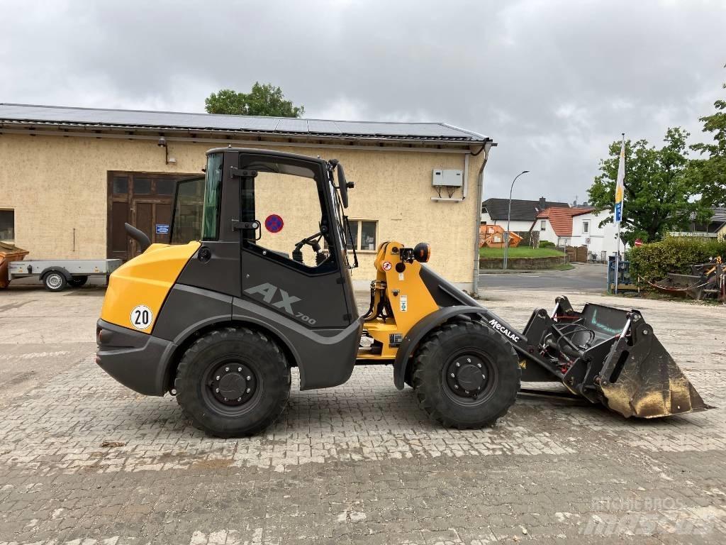 Mecalac AX 700 Фронтальні навантажувачі