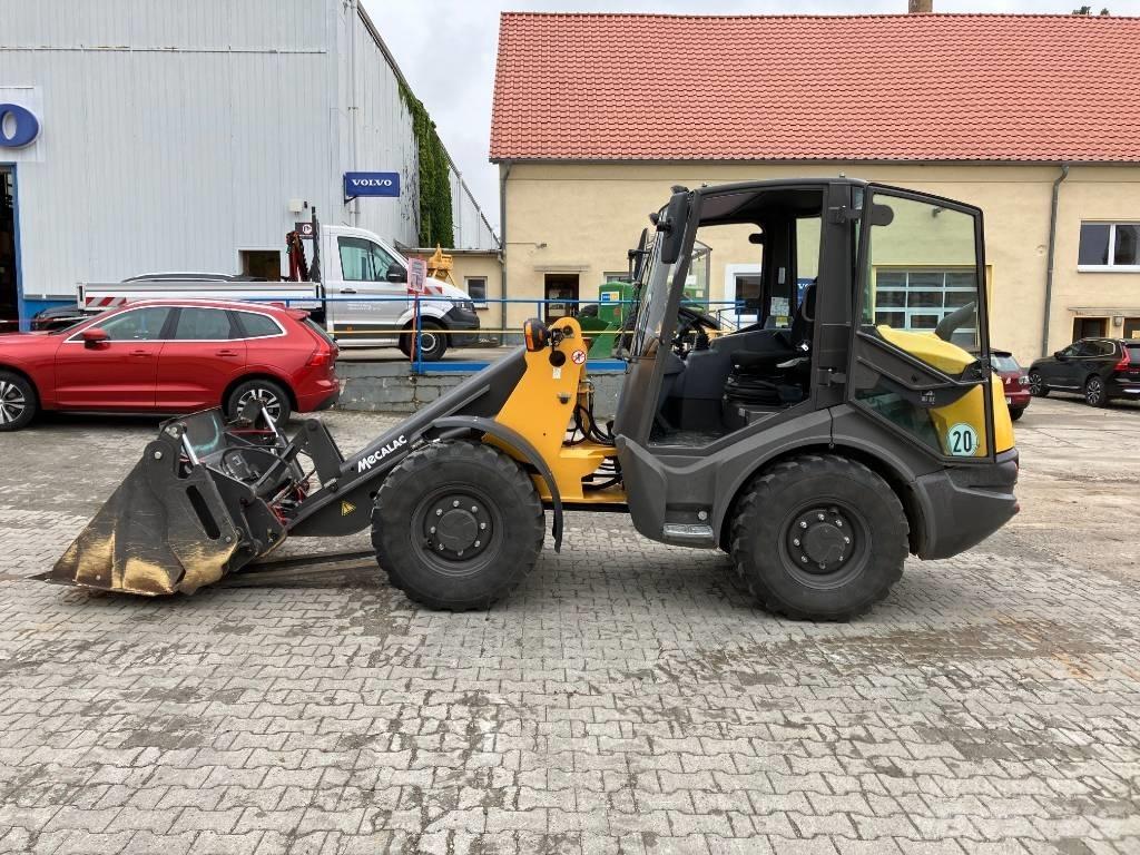 Mecalac AX 700 Фронтальні навантажувачі