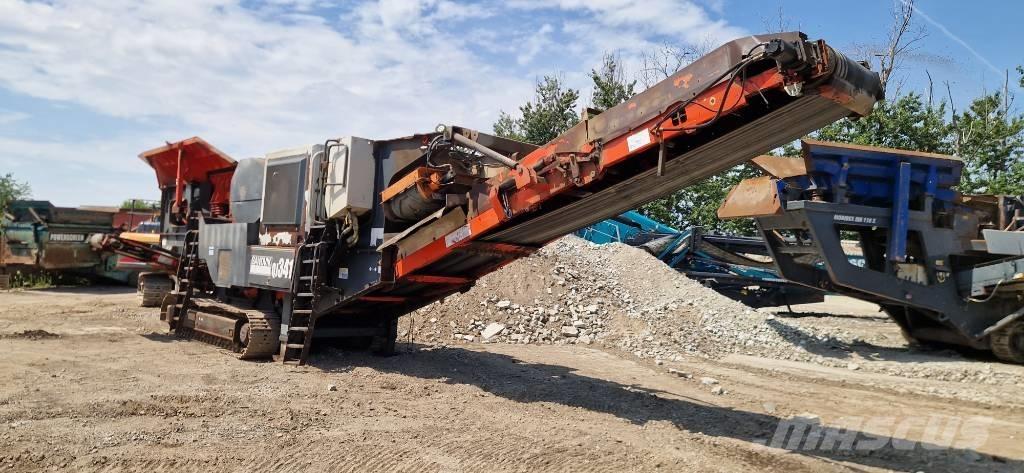 Sandvik QJ 341 Мобільні дробарки