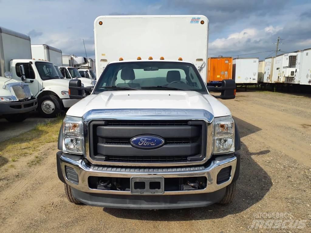 Ford F 550 Вантажівки для доставки напоїв