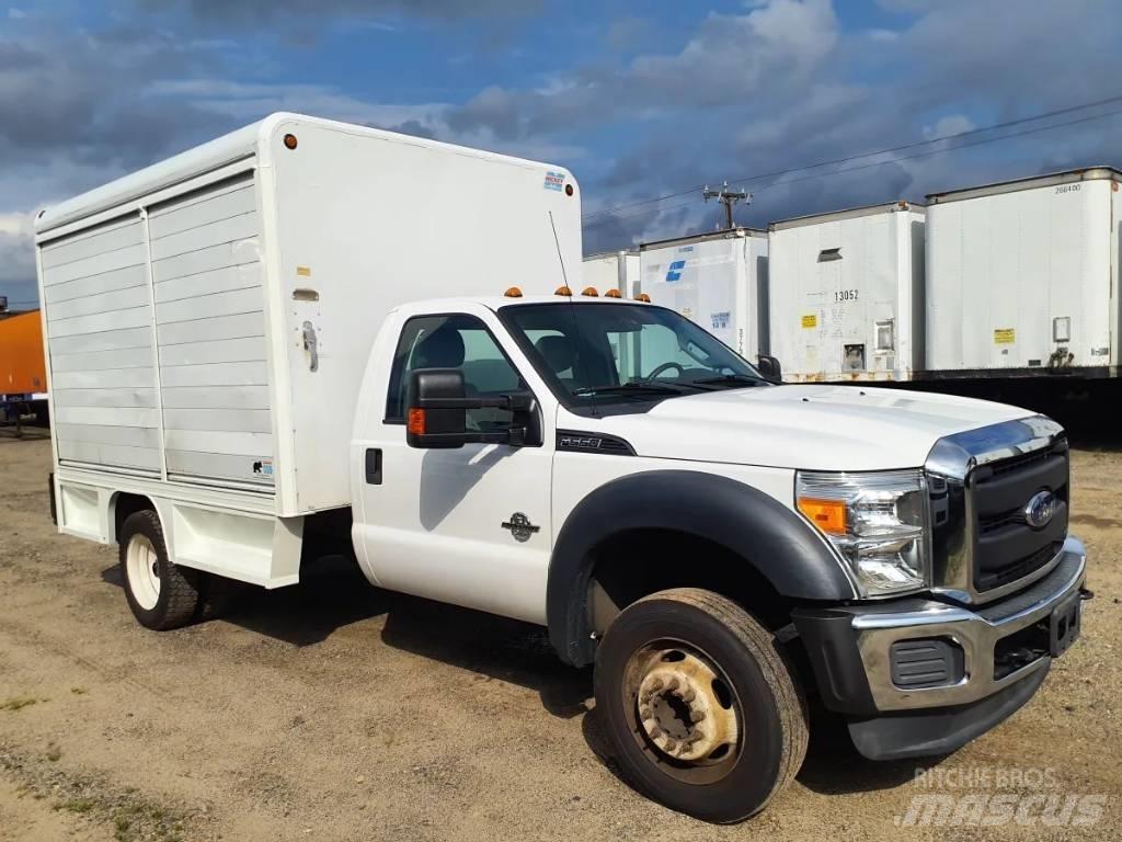 Ford F 550 Вантажівки для доставки напоїв