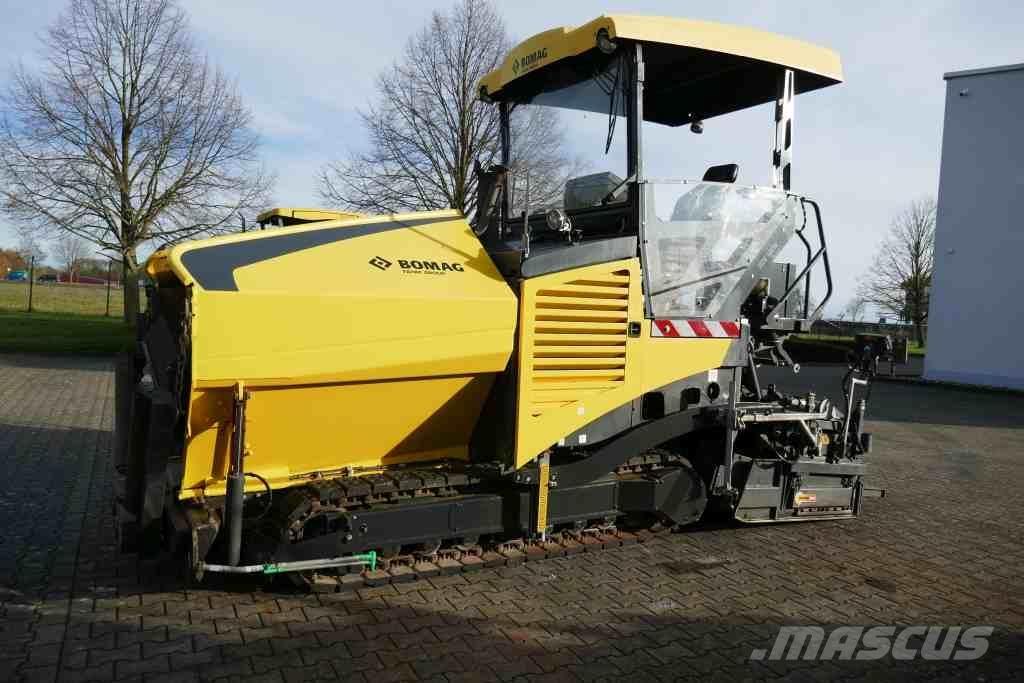 Bomag BF 300 C Малогабаритні асфальтоукладальники