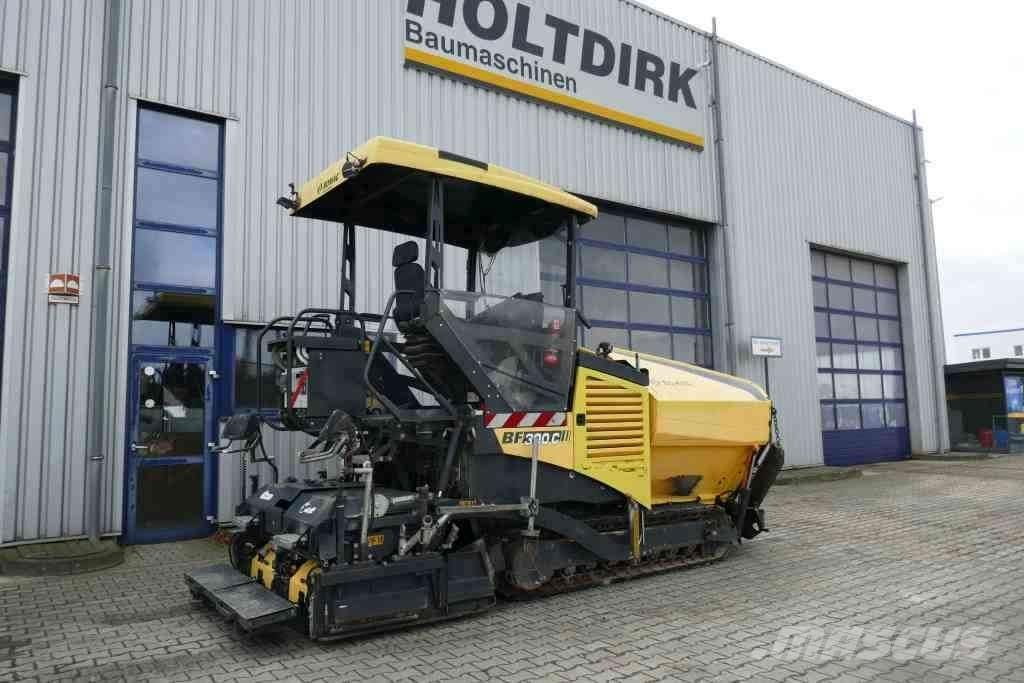 Bomag BF 300 C Малогабаритні асфальтоукладальники