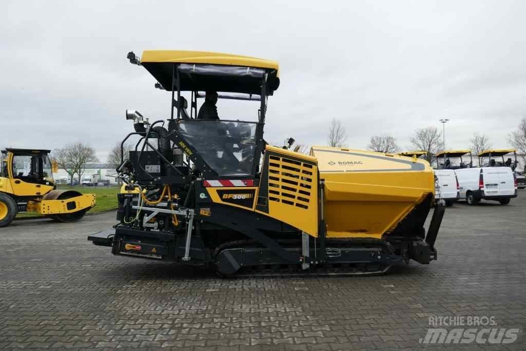 Bomag BF 300 C-2 Малогабаритні асфальтоукладальники