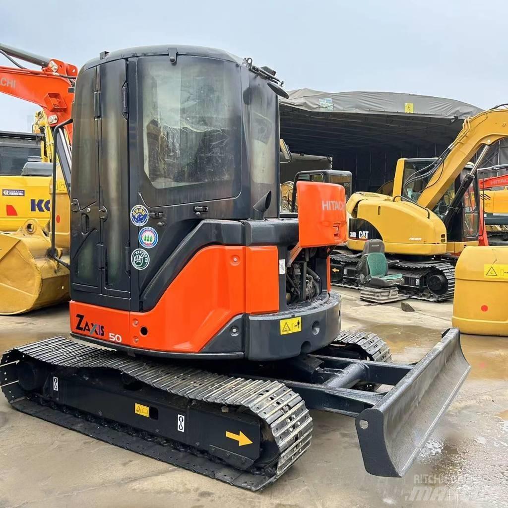 Hitachi ZX 50 Міні-екскаватори < 7т
