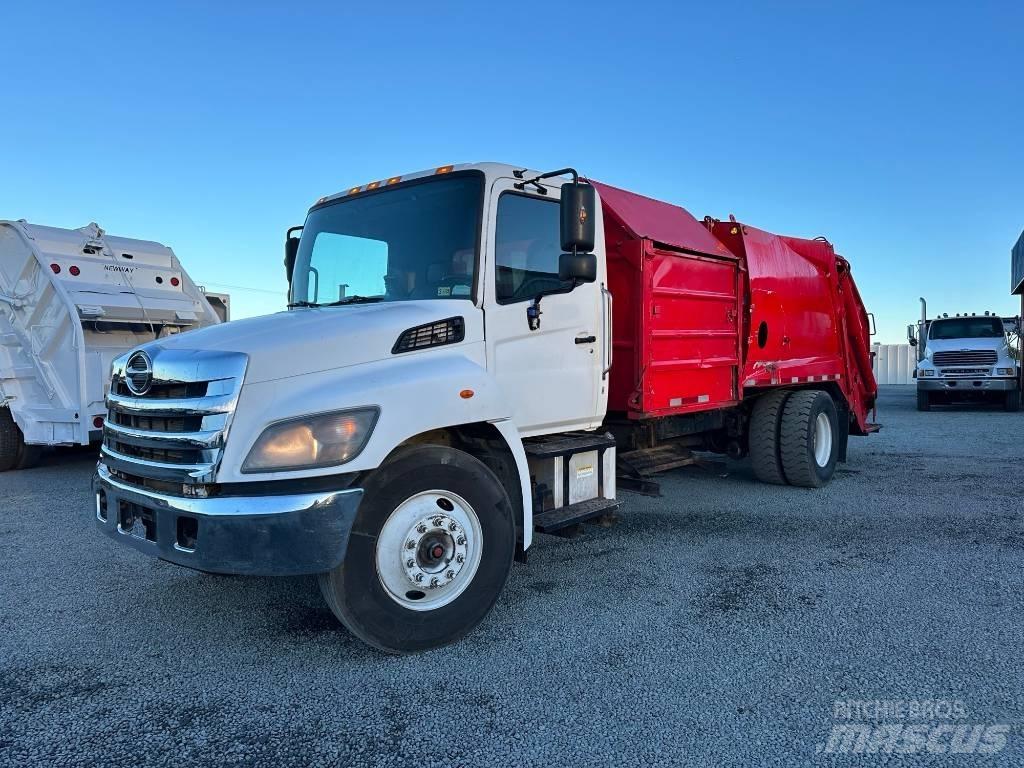 Hino 268 Сміттєвози