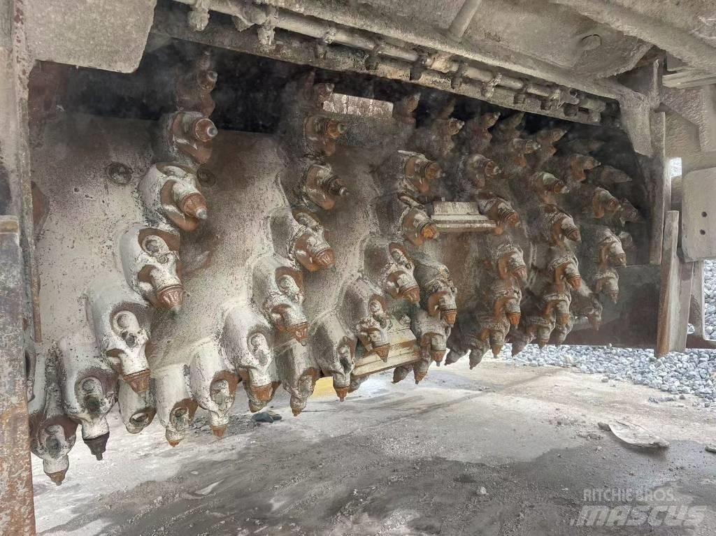 Wirtgen W2000 Холодні дорожні фрези