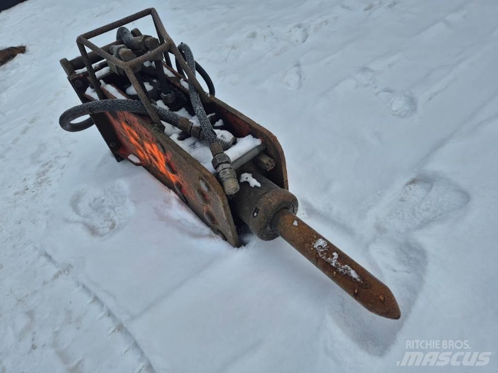 Rammer S45 kiinnike Плуги