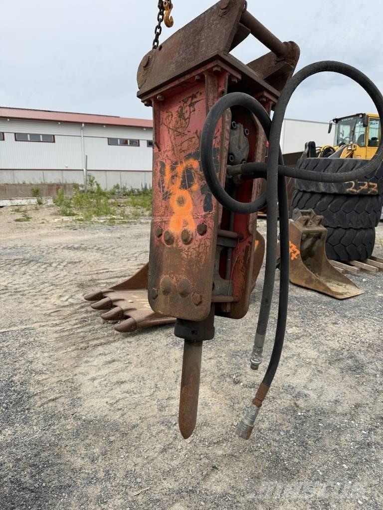 Rammer S45 kiinnike Плуги