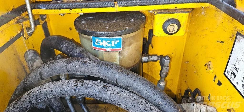 JCB JS145 W Колісні екскаватори