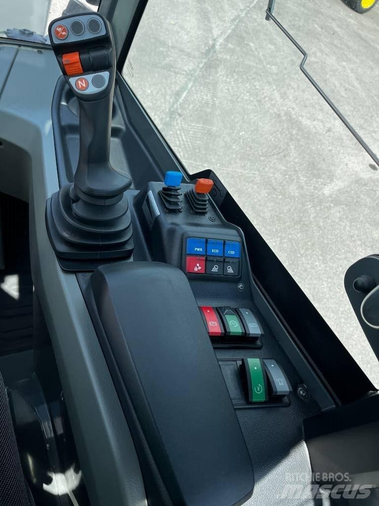 Kramer KL 14.5 Багатофункціональне обладнання для вантажних і землекопальних робіт