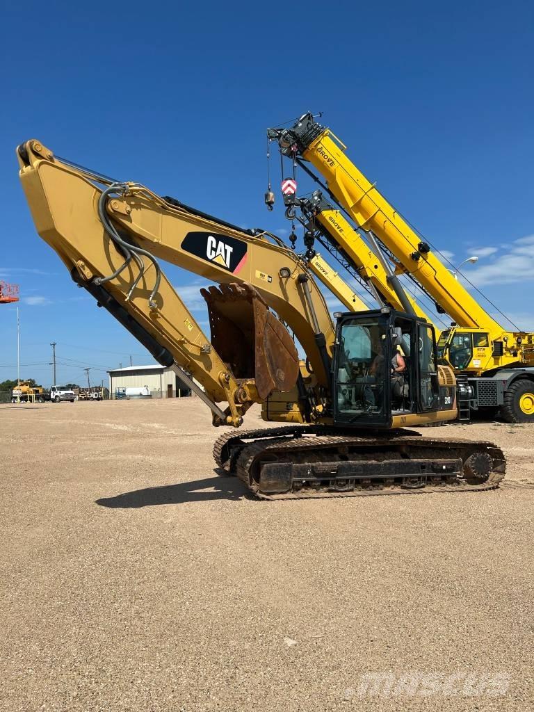 CAT 320 D L Гусеничні екскаватори