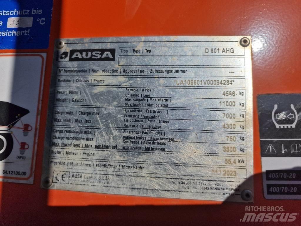 Ausa D601AHG Зчленовані самоскиди