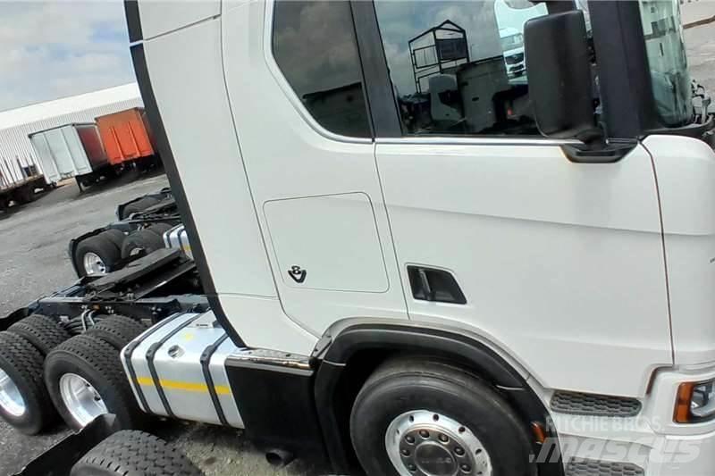 Scania R560 Вантажівки / спеціальні