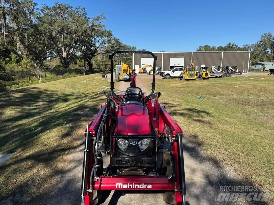 Mahindra 2545 Трактори