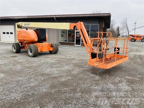 JLG 800 AJ Колінчаті підйомники