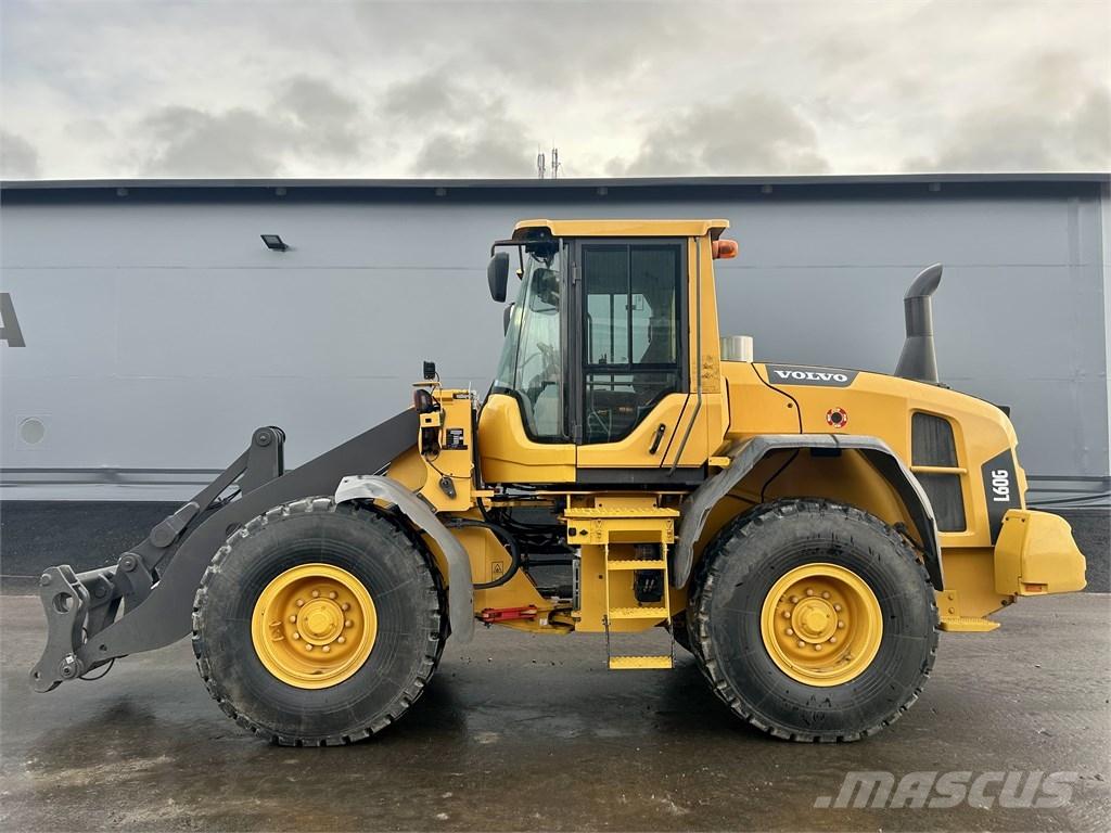 Volvo L60G LONGBOOM Фронтальні навантажувачі
