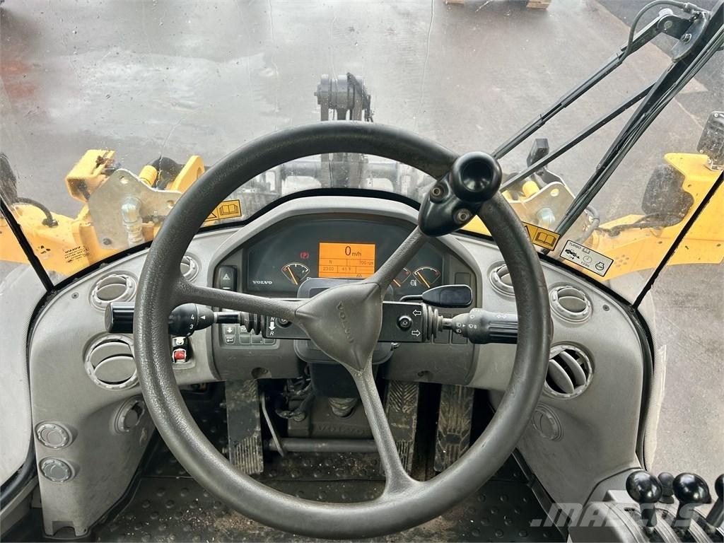 Volvo L60G LONGBOOM Фронтальні навантажувачі