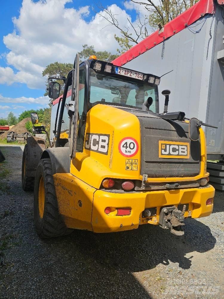 JCB TM 320 S Телескопічний навантажувач