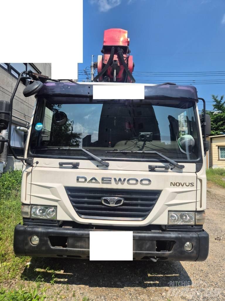 Horyong SKY450 Автовишки на базі вантажівки