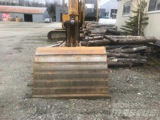 John Deere 690 D Гусеничні екскаватори