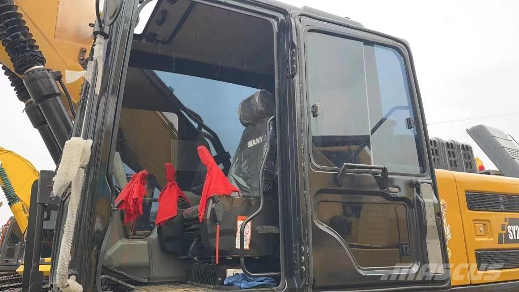 Sany SY 215 C Гусеничні екскаватори