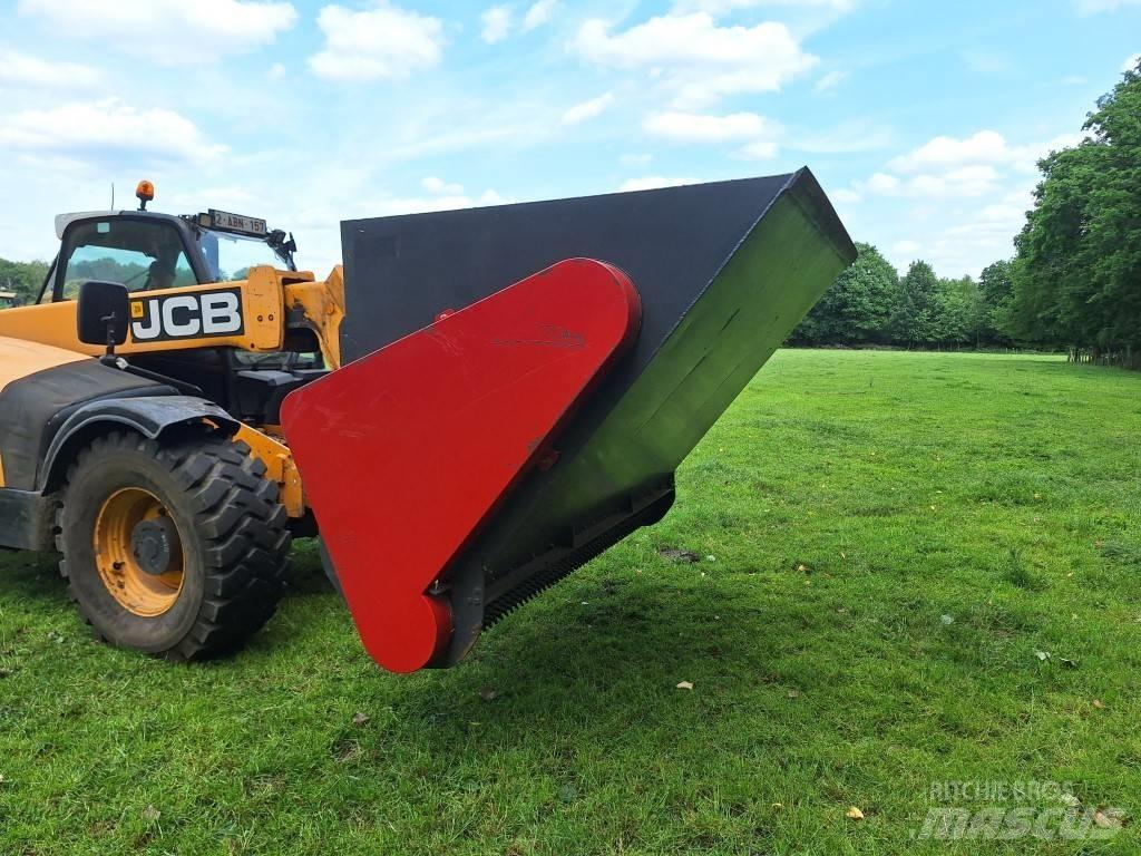  VDW Balemaster 260 Роздрібнювачі, різаки і розпаковувачі тюків