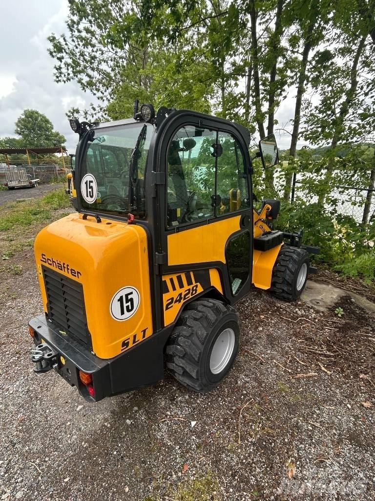 Schäffer 2428 SLT Міні-навантажувачі