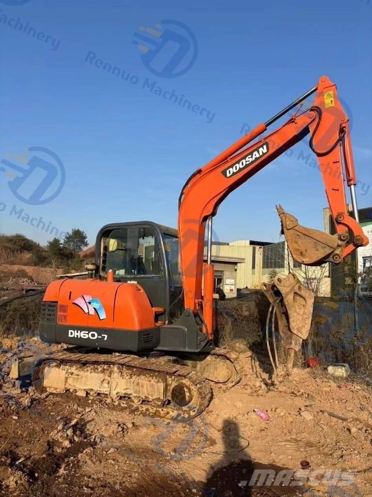 Doosan DH 60 Гусеничні екскаватори