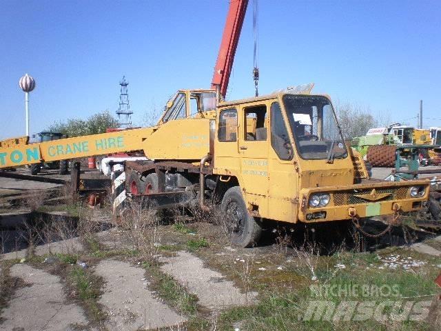 Kato 16T автокрани всюдиходи