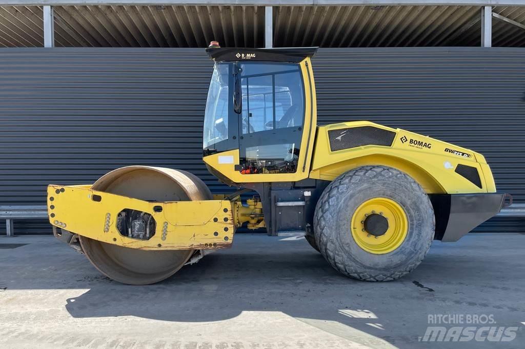 Bomag BW 213 D-5 Грунтові котки