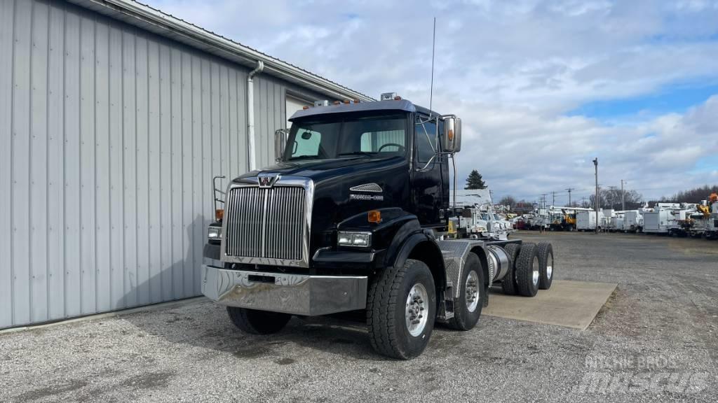 Western Star 4800TS Шасі з кабіною