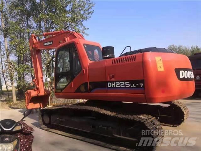 Doosan DH 225 LC-7 Гусеничні екскаватори