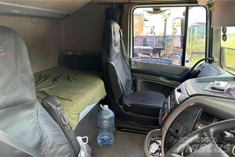 DAF FX Вантажівки / спеціальні