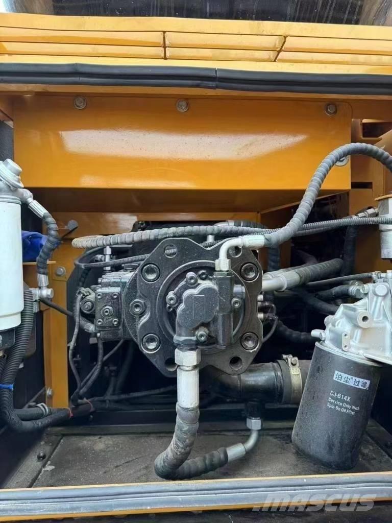 Sany 215pro Гусеничні екскаватори