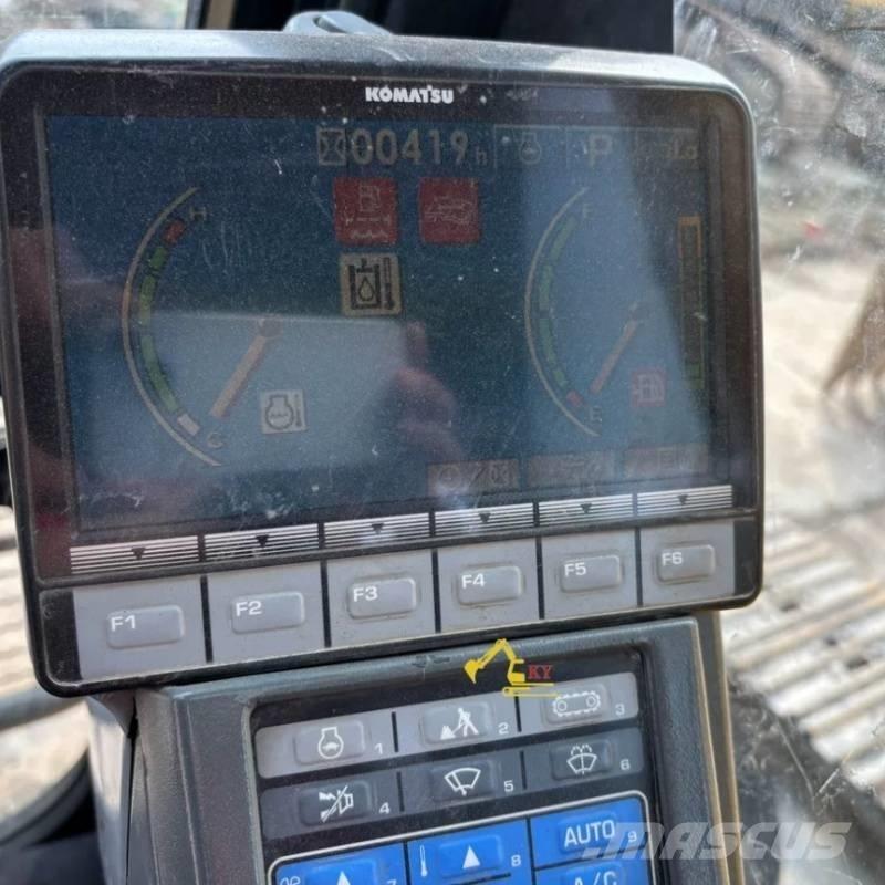 Komatsu PC 220-8 Гусеничні екскаватори