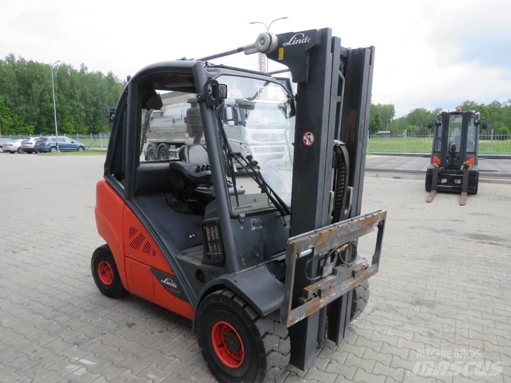 Linde H 30 D Дизельні навантажувачі