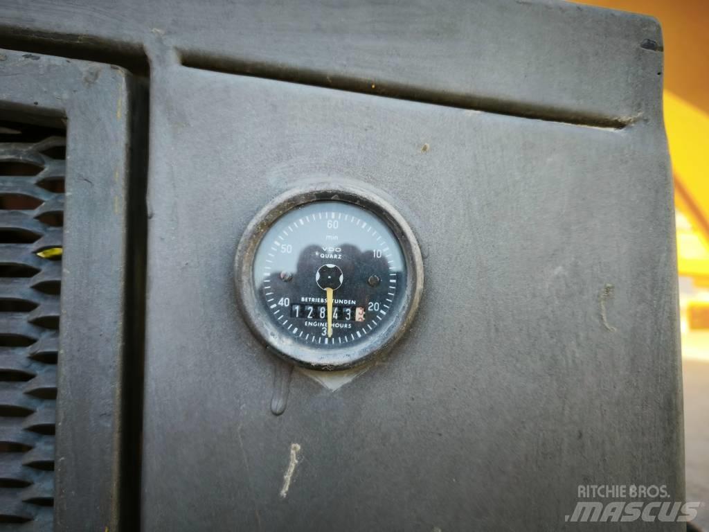 Locatelli Gril 827 автокрани всюдиходи